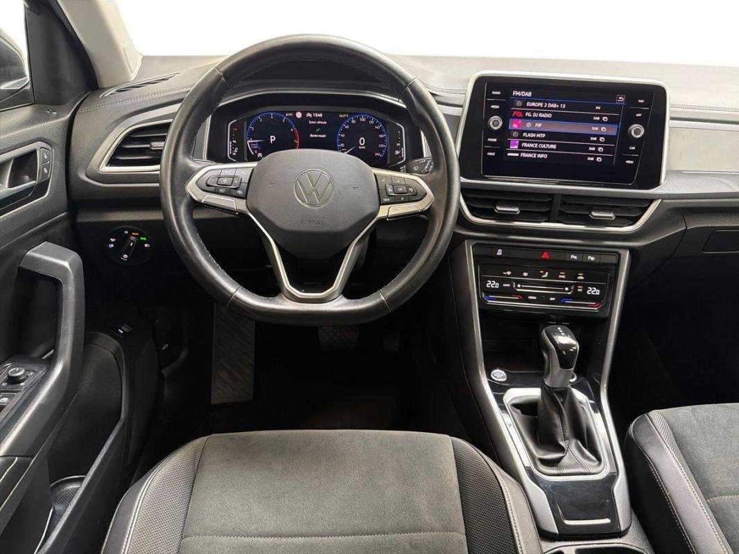 Volkswagen T-Roc - Photo 24