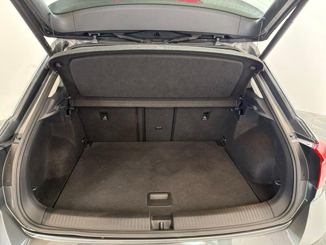 Volkswagen T-Roc - Photo 31