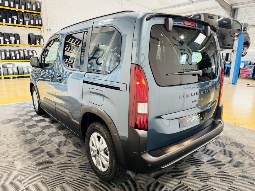 Peugeot Rifter - Photo 17
