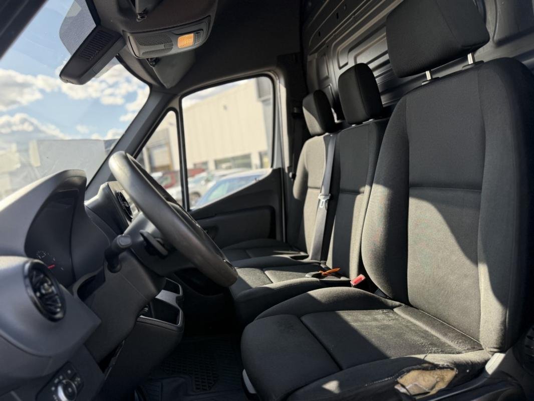 Mercedes Sprinter - Photo 9