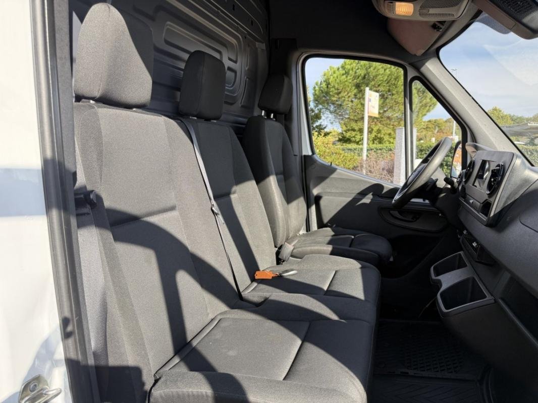 Mercedes Sprinter - Photo 10