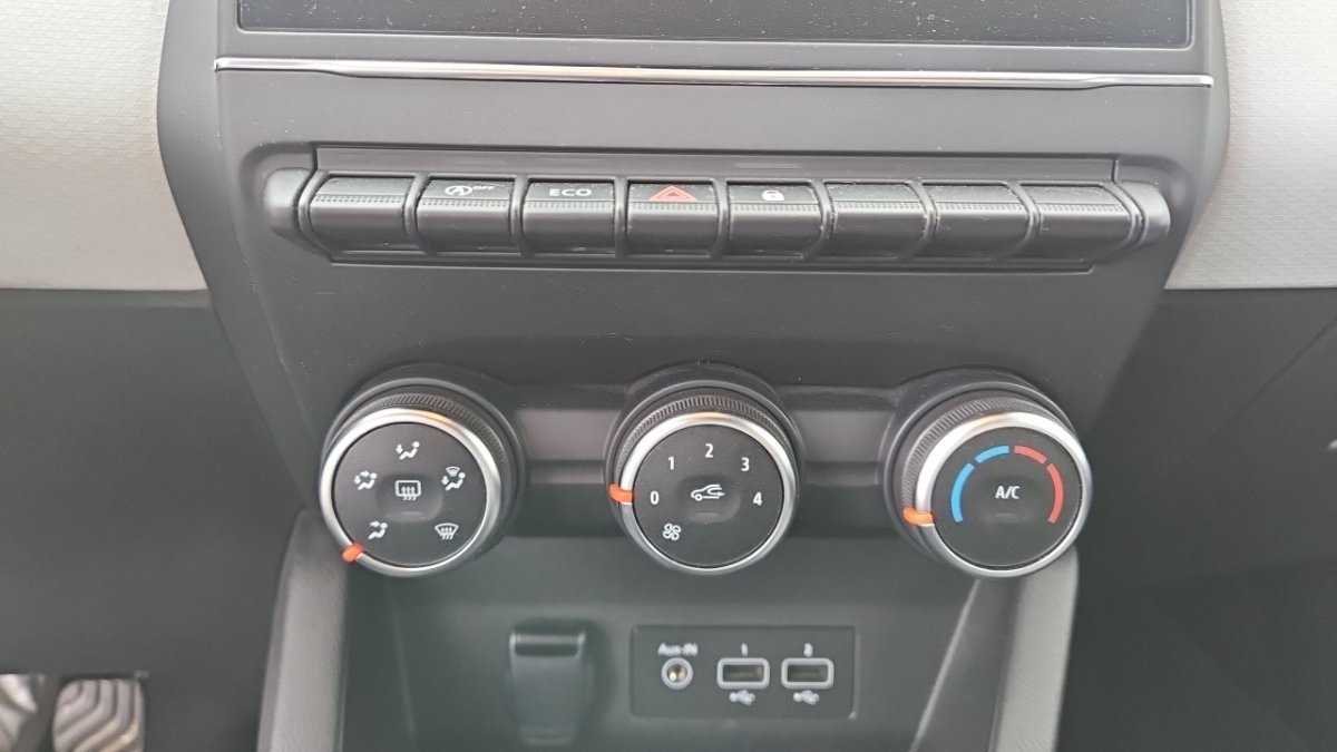 Renault Clio - Photo 28