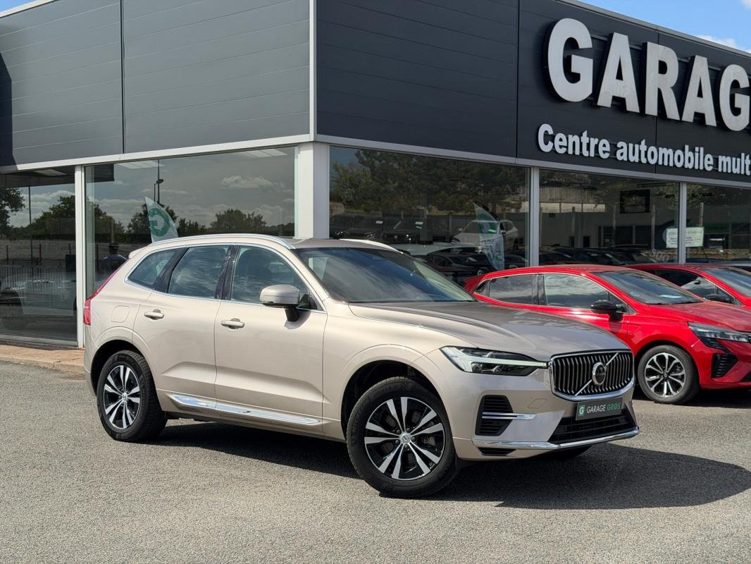 Volvo XC60 - Photo 1