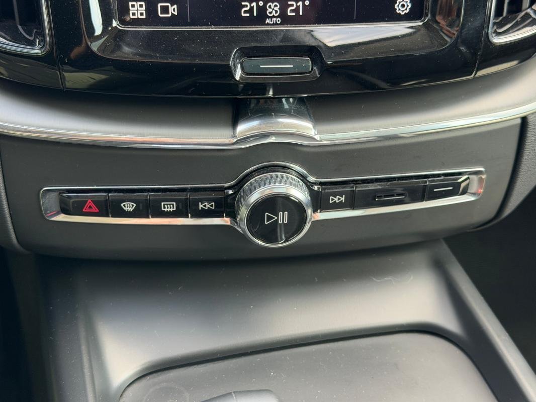 Volvo XC60 - Photo 11