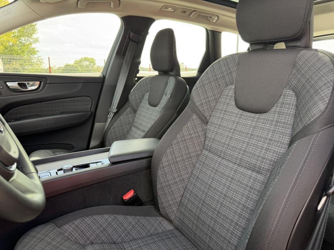 Volvo XC60 - Photo 19