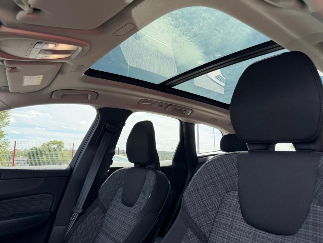 Volvo XC60 - Photo 20