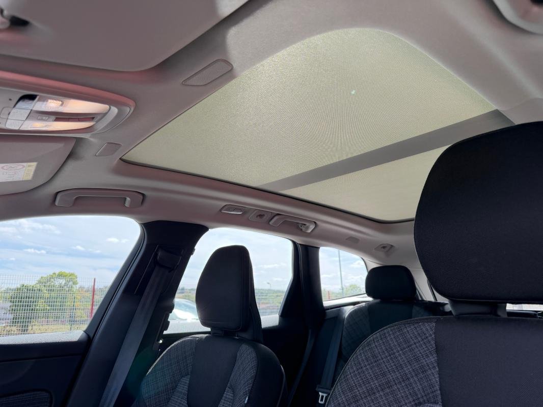 Volvo XC60 - Photo 21