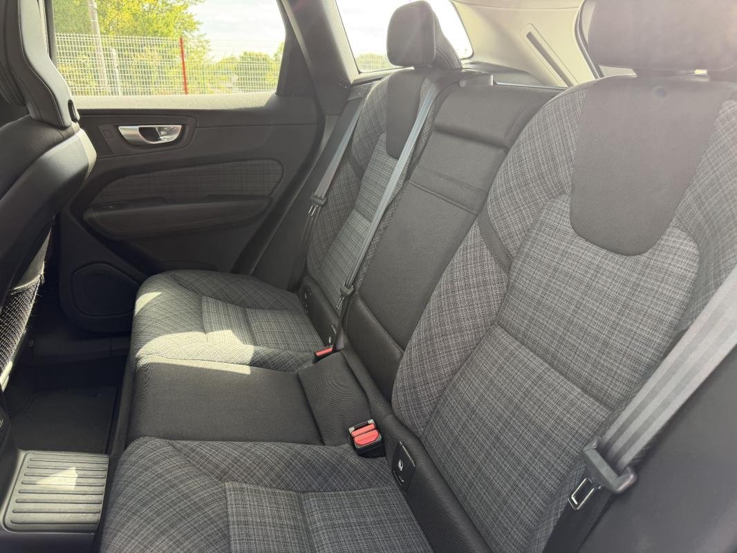 Volvo XC60 - Photo 25
