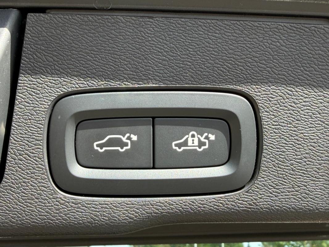 Volvo XC60 - Photo 28