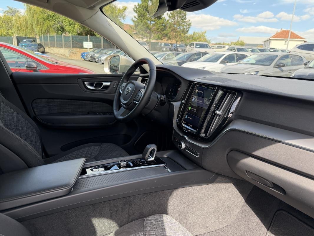 Volvo XC60 - Photo 31