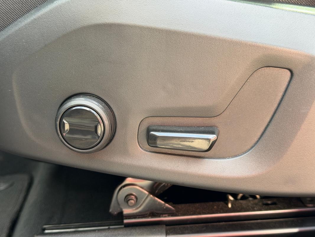 Volvo XC60 - Photo 8