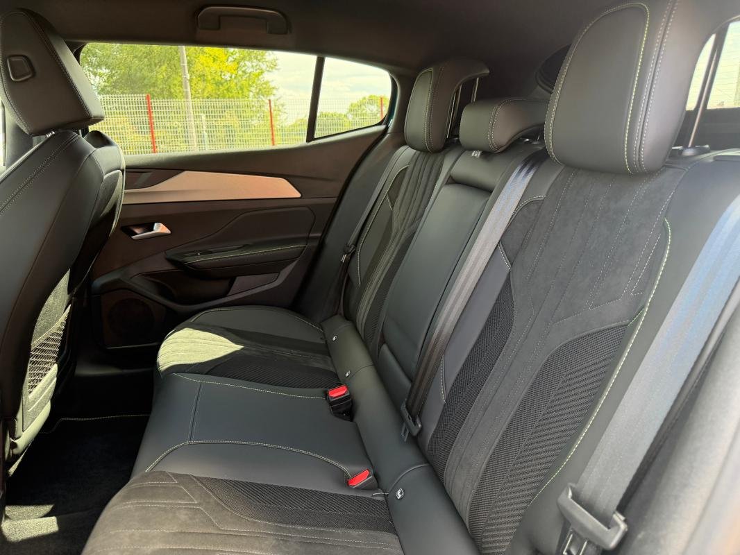 Peugeot 408 - Photo 25