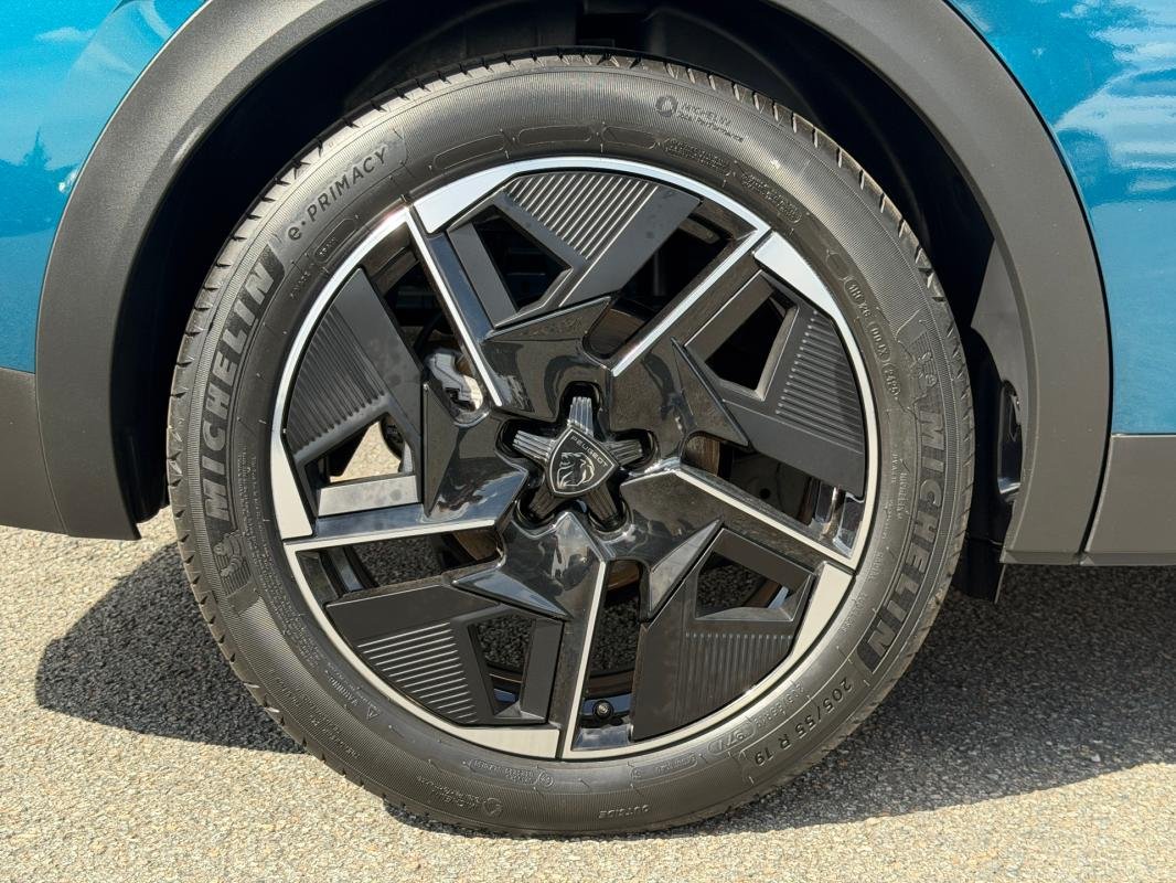 Peugeot 408 - Photo 28