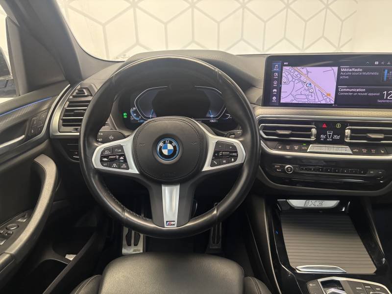 BMW iX3 - Photo 12