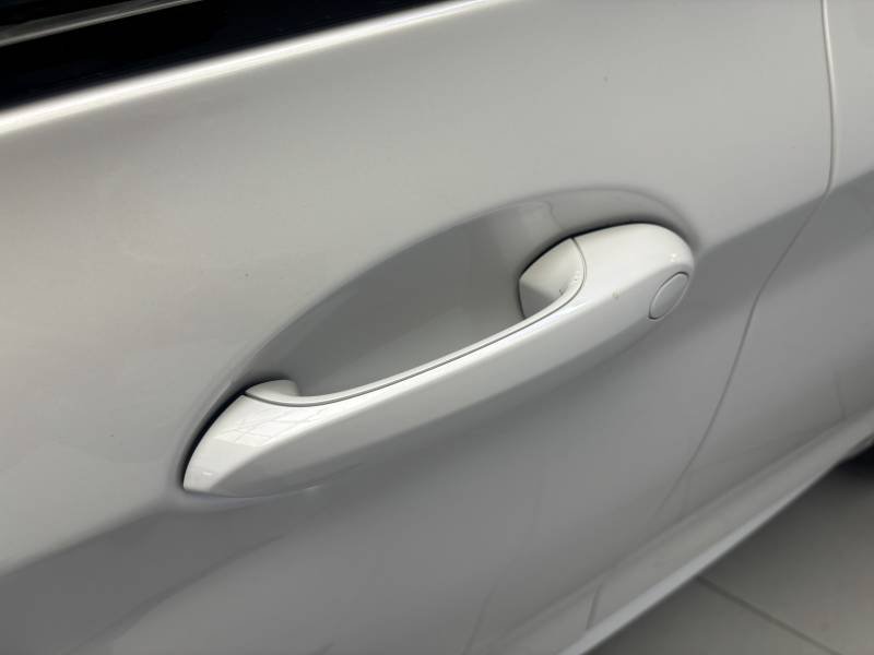BMW iX3 - Photo 19