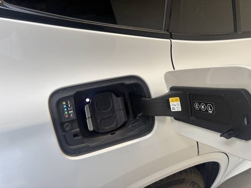 BMW iX3 - Photo 24