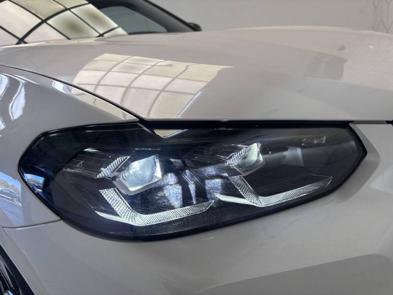 BMW iX3 - Photo 30