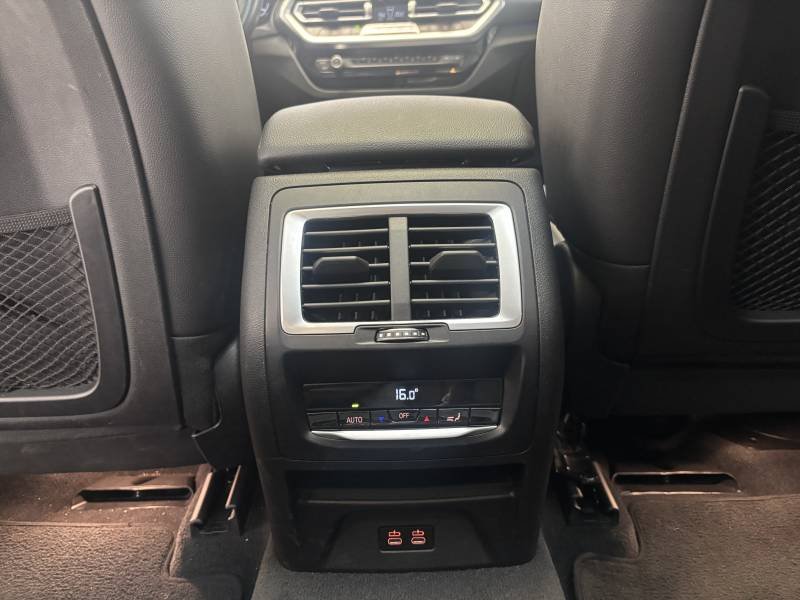 BMW iX3 - Photo 10