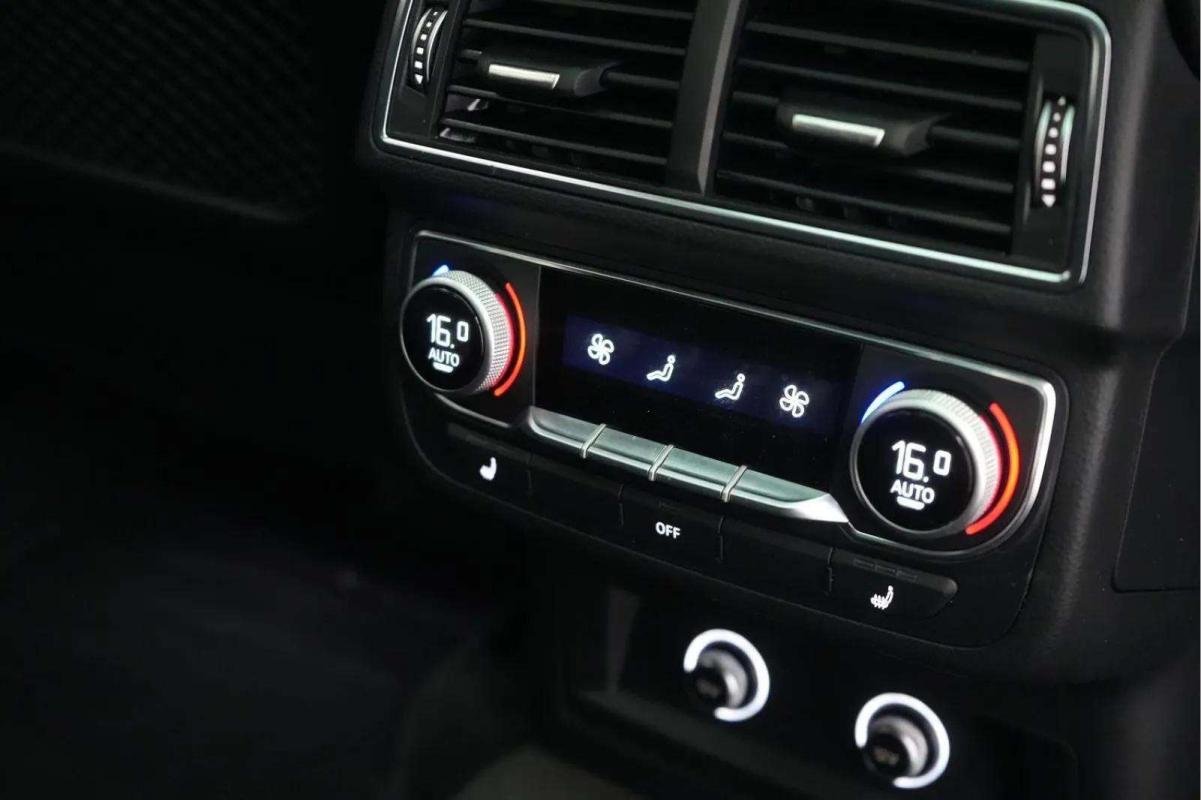 Audi SQ7 - Photo 14
