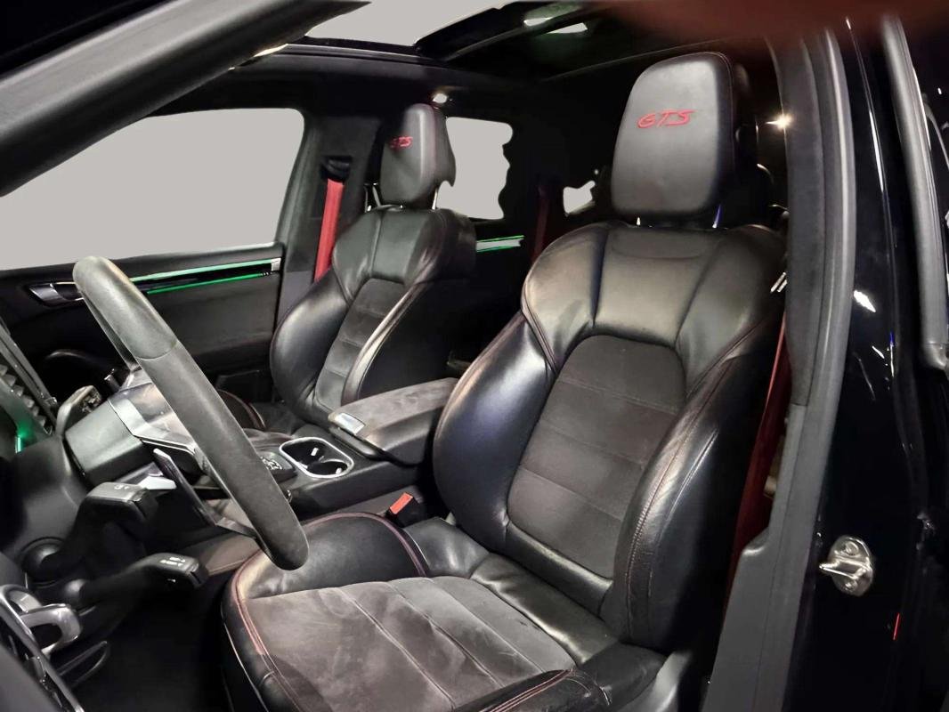 Porsche Cayenne - Photo 10