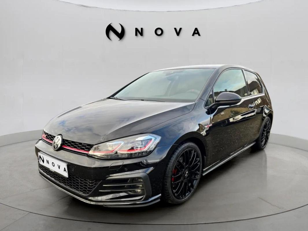 Volkswagen Golf - Photo 1