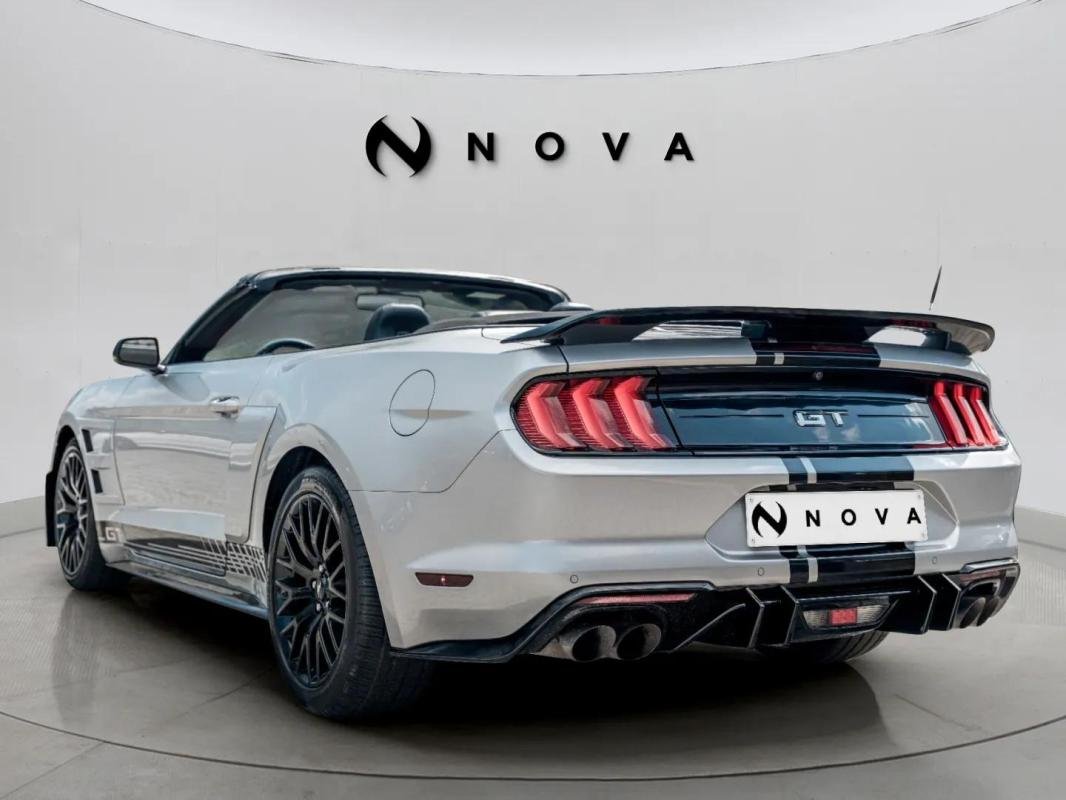 Ford Mustang - Photo 4