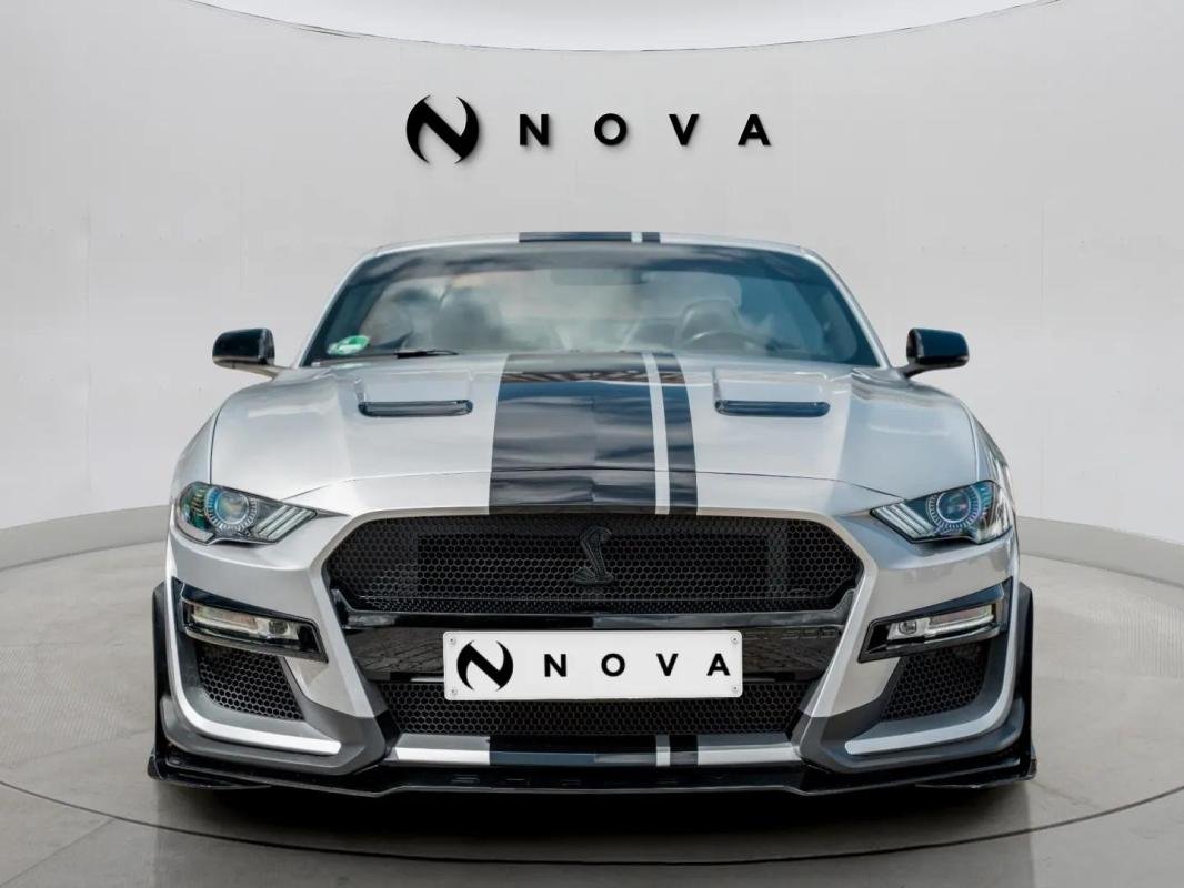 Ford Mustang - Photo 9