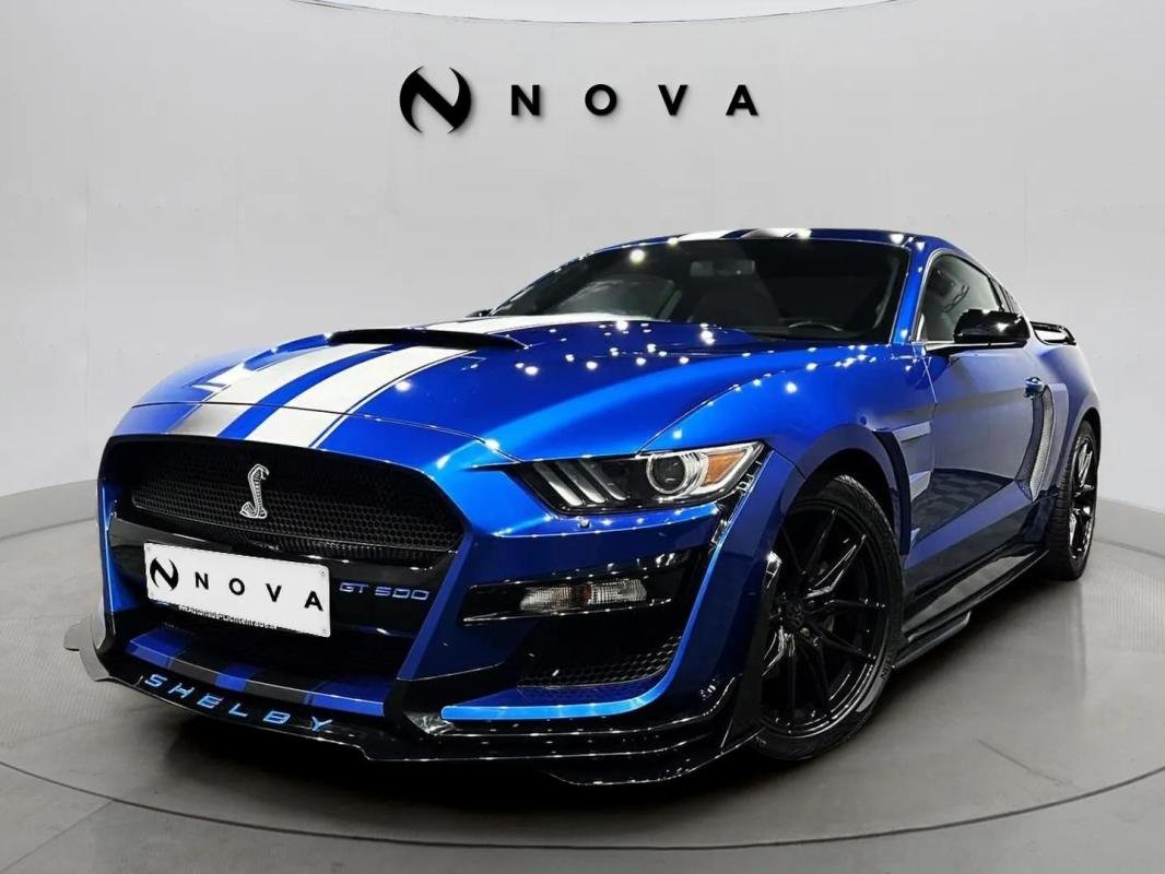 Ford Mustang - Photo 1
