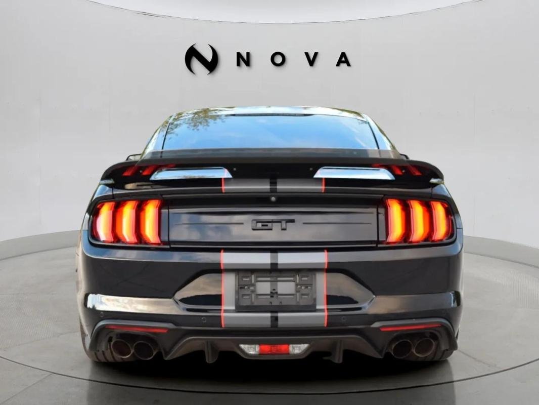 Ford Mustang - Photo 3