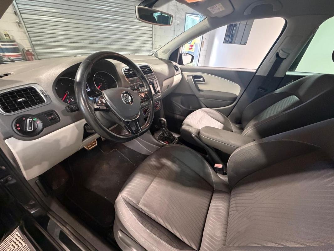 Volkswagen Polo - Photo 11