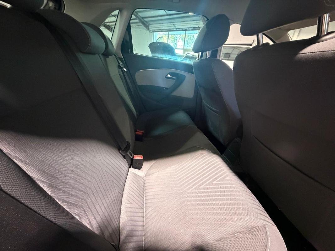 Volkswagen Polo - Photo 13