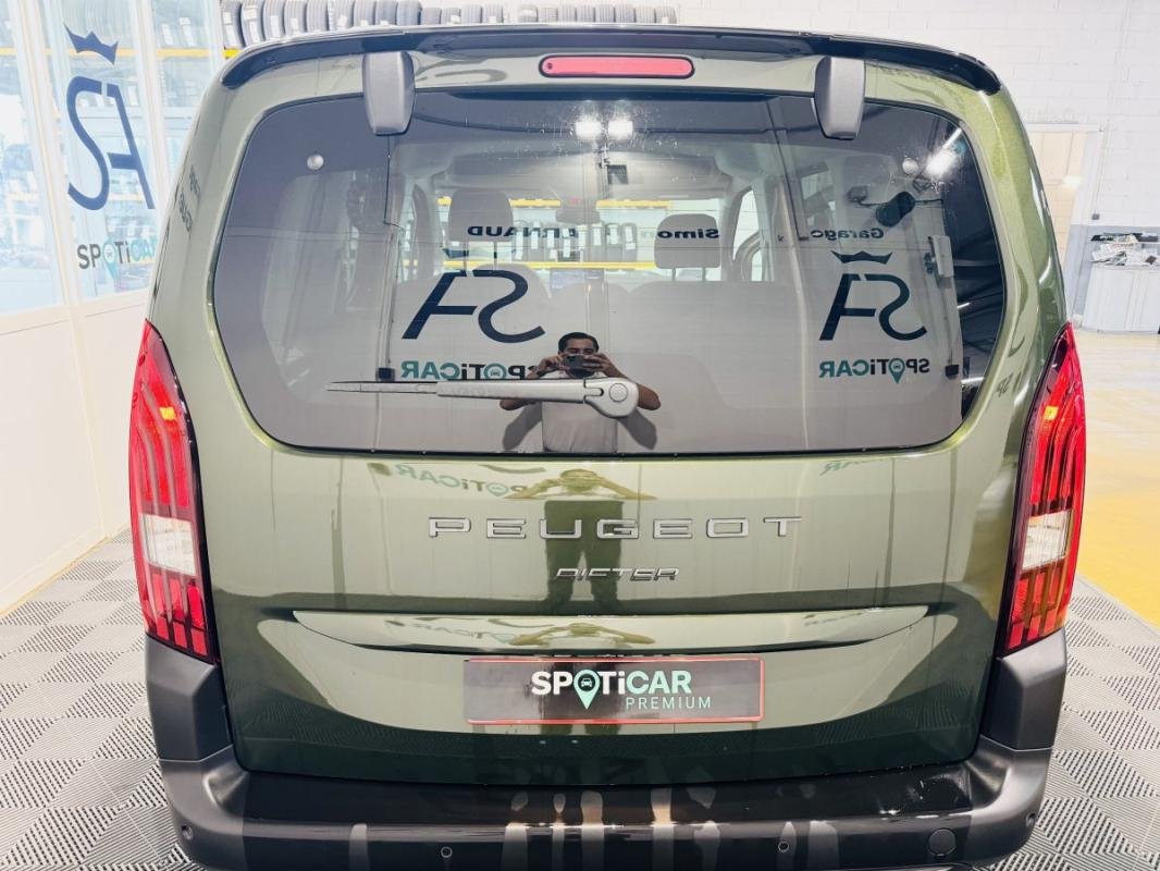 Peugeot Rifter - Photo 17