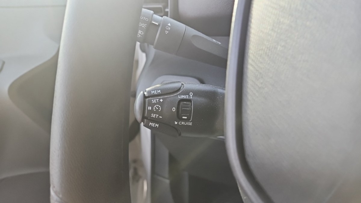 Peugeot Rifter - Photo 20