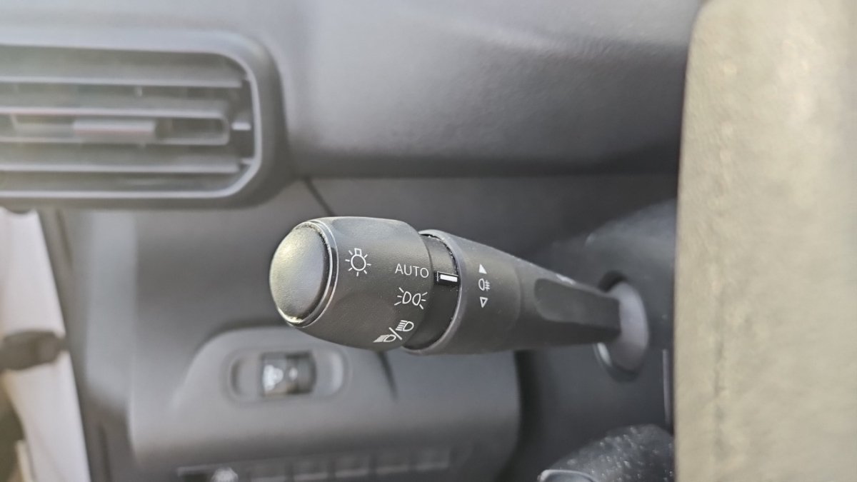 Peugeot Rifter - Photo 21
