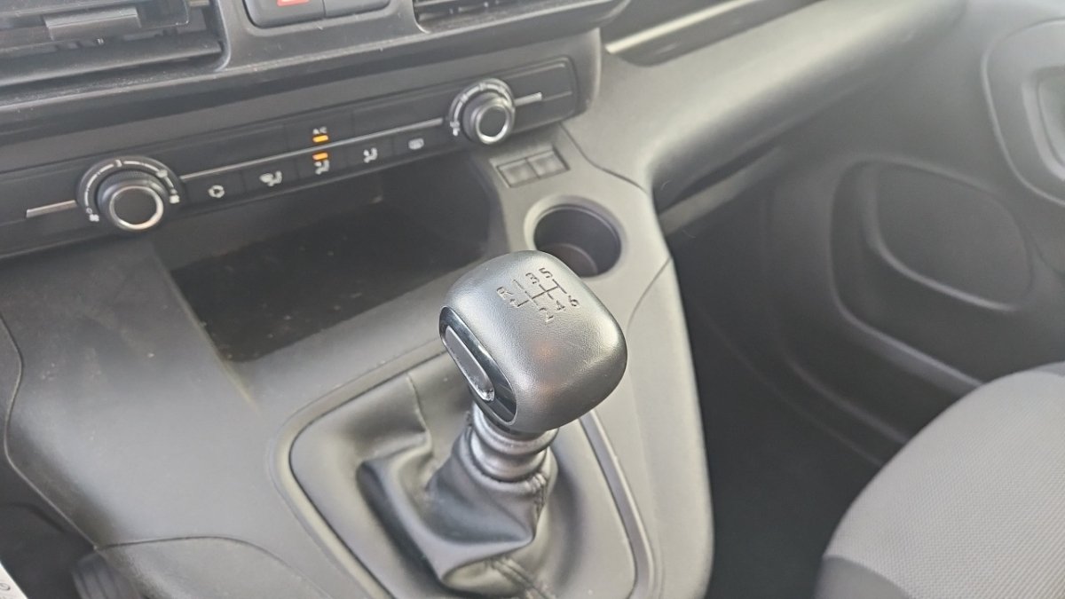 Peugeot Rifter - Photo 24