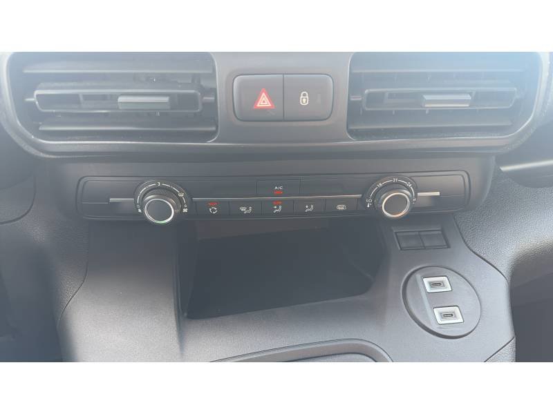 Toyota Proace City - Photo 33