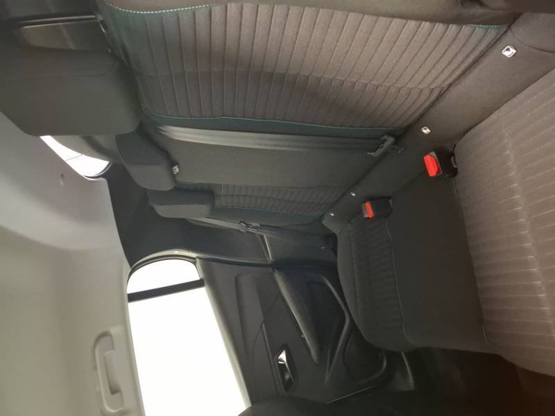 Peugeot 208 - Photo 12