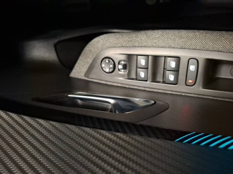 Peugeot 208 - Photo 25