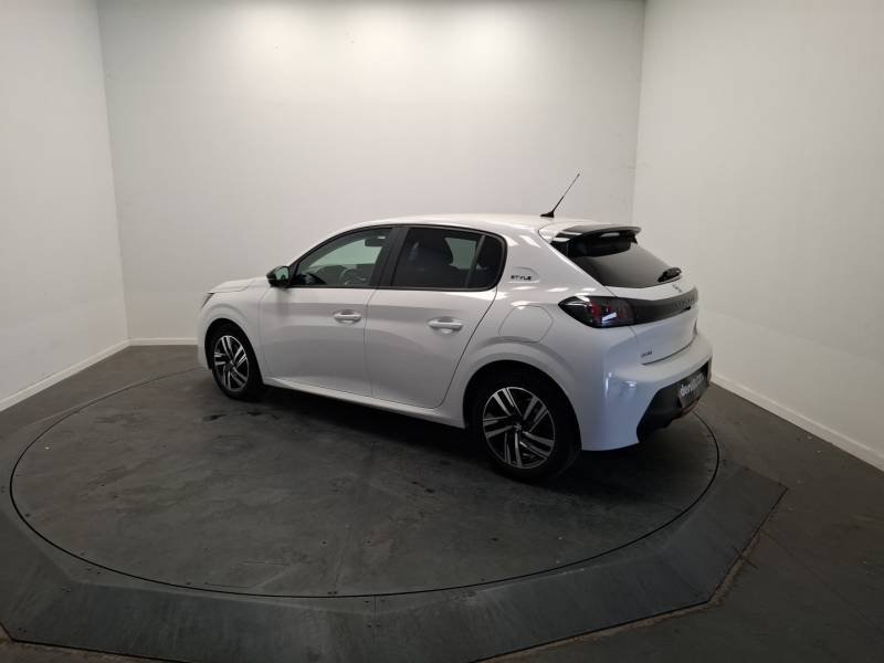 Peugeot 208 - Photo 3