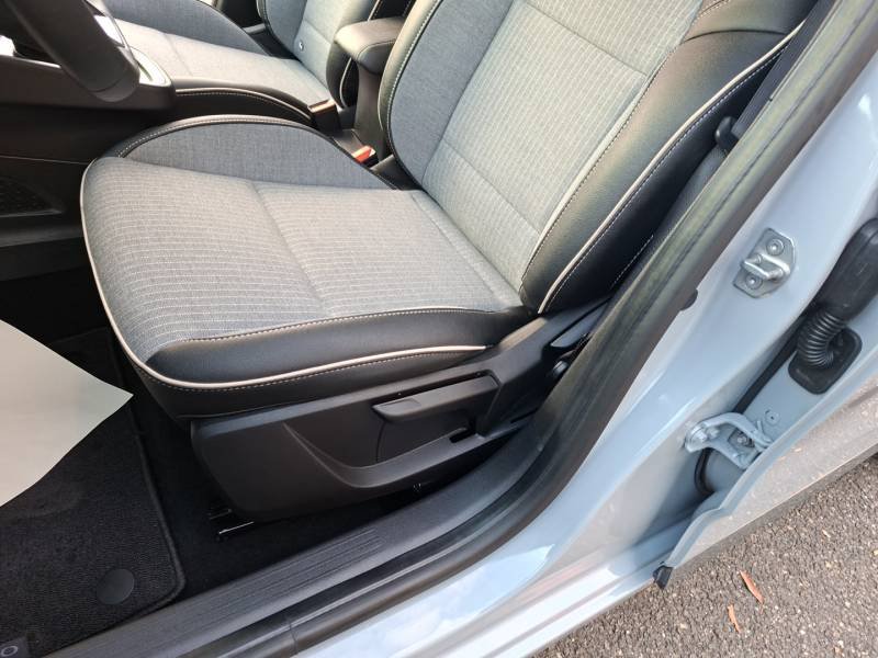 Renault Clio - Photo 24
