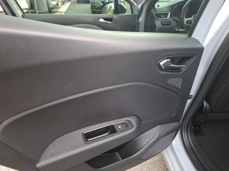 Renault Clio - Photo 35