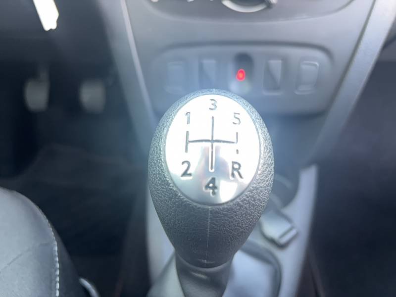 Dacia Sandero - Photo 28