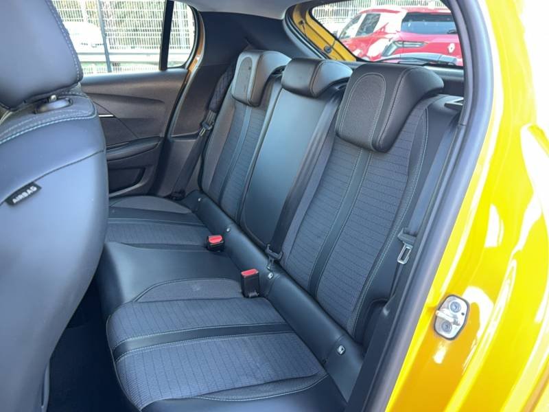 Peugeot 208 - Photo 14