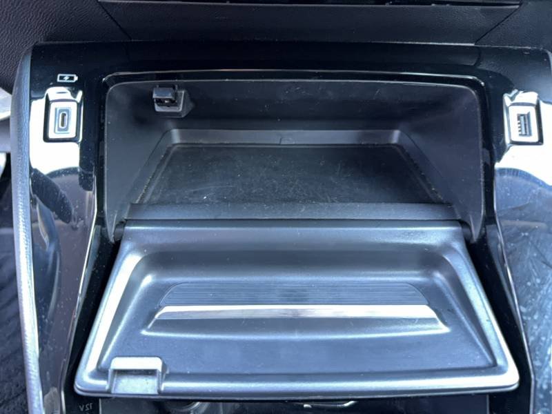 Peugeot 208 - Photo 31