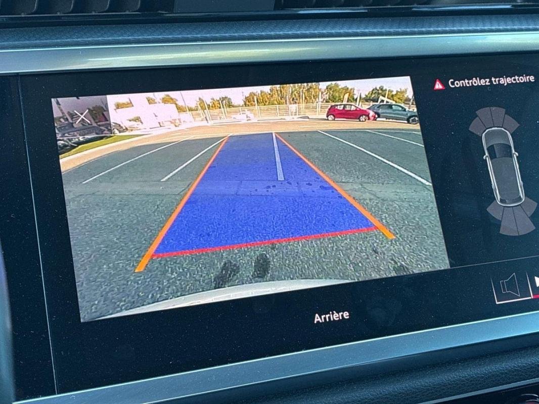 Audi Q3 - Photo 18