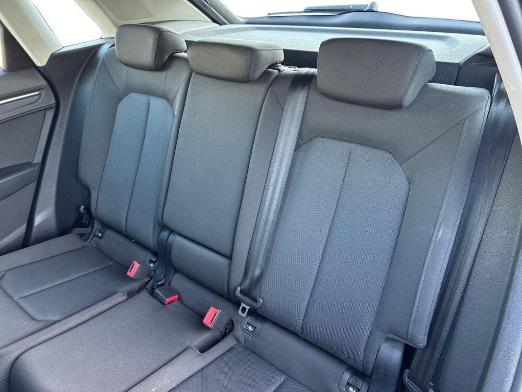 Audi Q3 - Photo 23