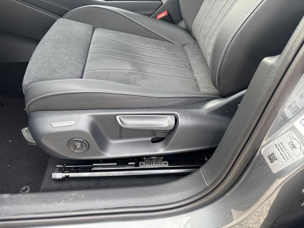 Volkswagen T-Roc - Photo 14