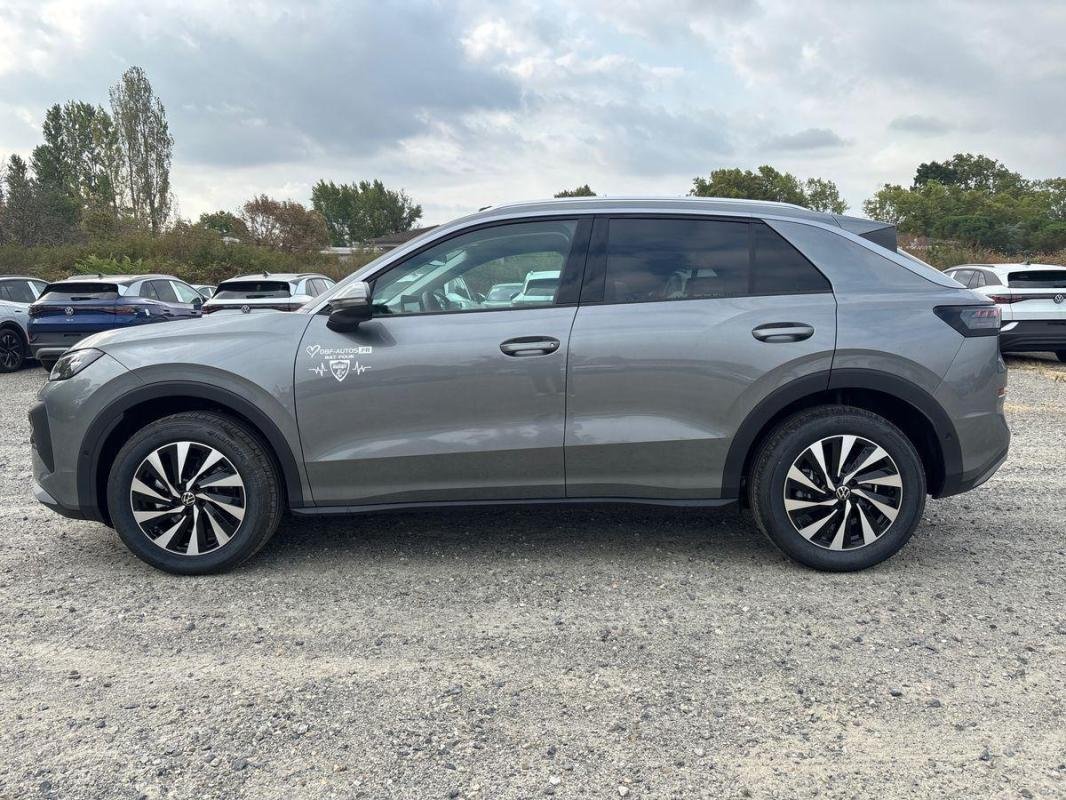 Volkswagen T-Roc - Photo 2
