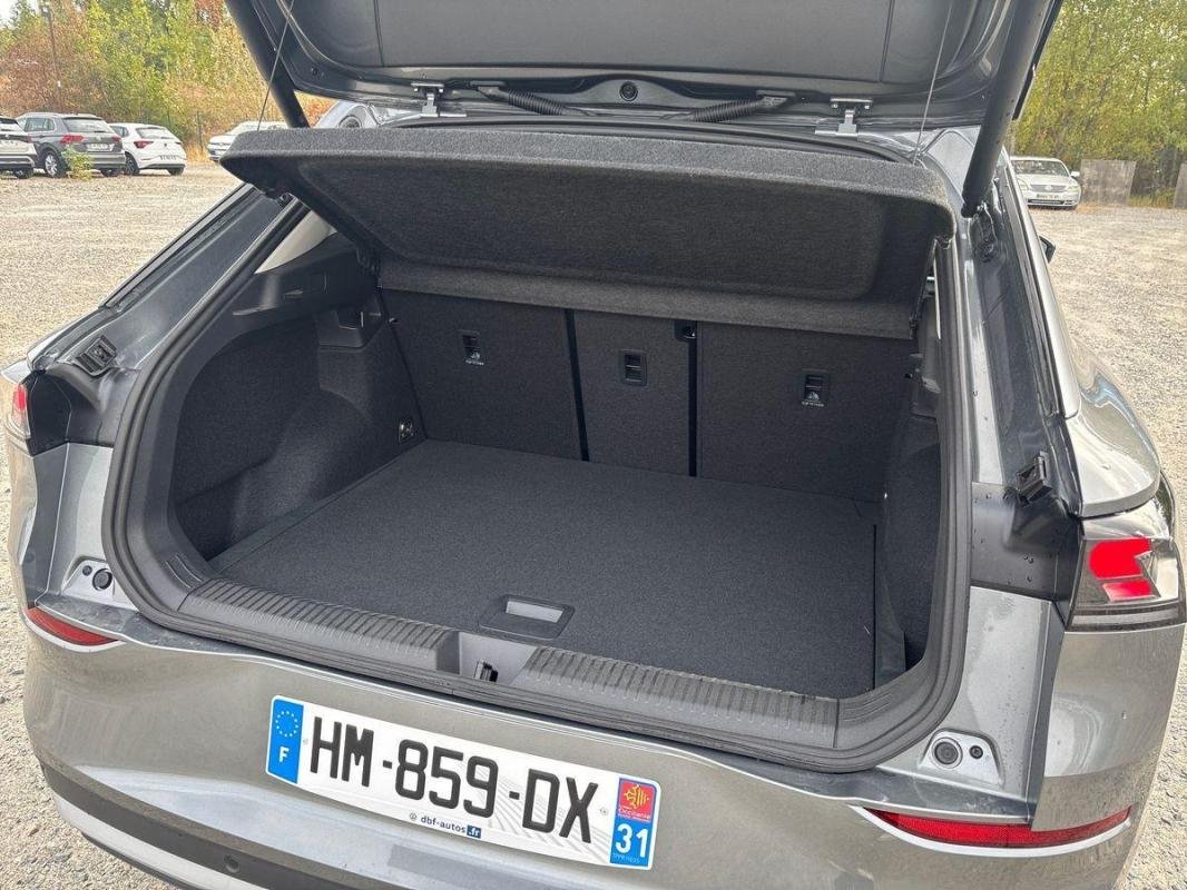 Volkswagen T-Roc - Photo 32