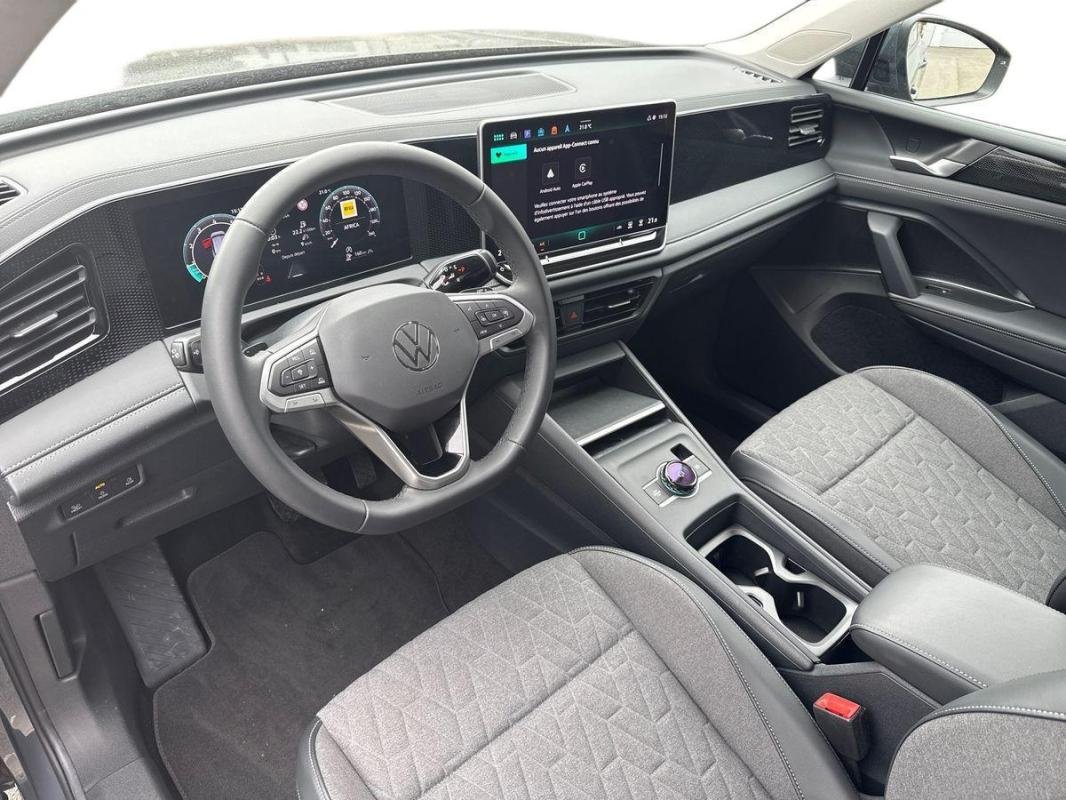Volkswagen Tiguan - Photo 9